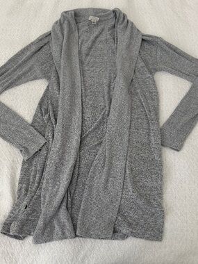 target open front cardigan  size small   details: -no flaw  -comfy  -length: 29